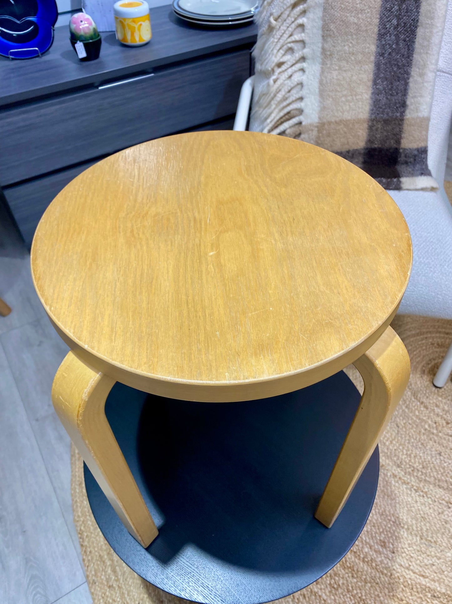 Artek Aalto jakkara E60