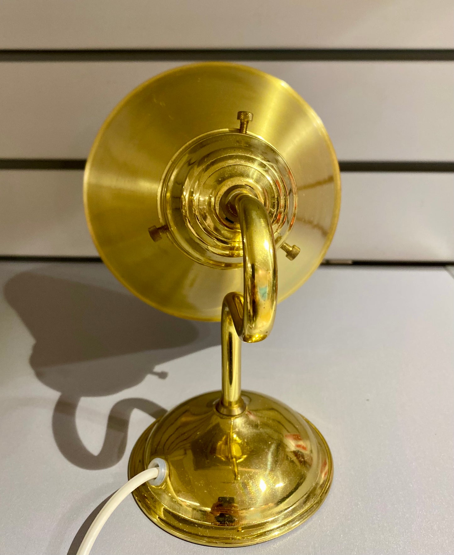 Davids Lampe, seinävalaisin/ -lampetti