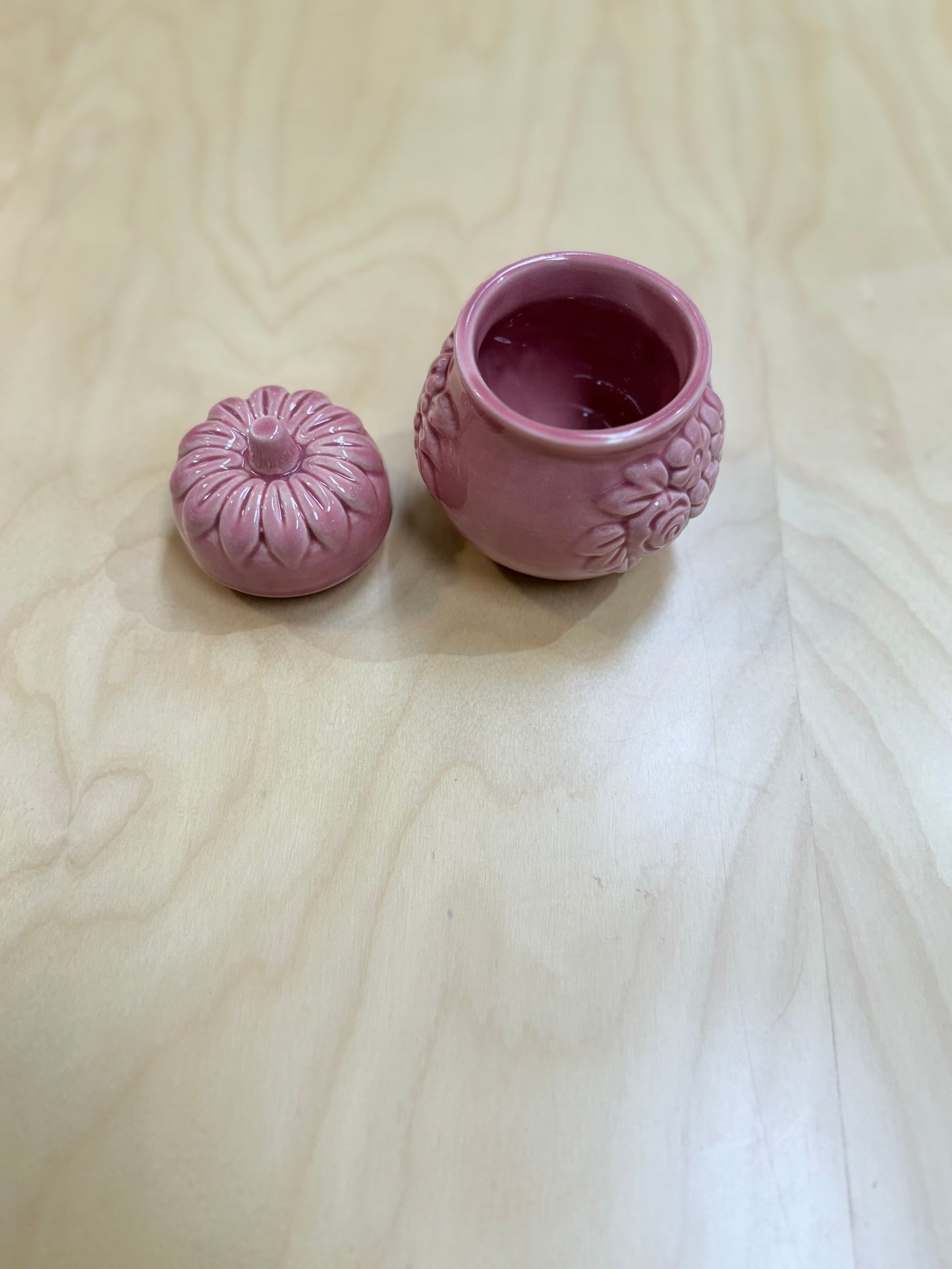Keraaminen purnukka, vanha rosa