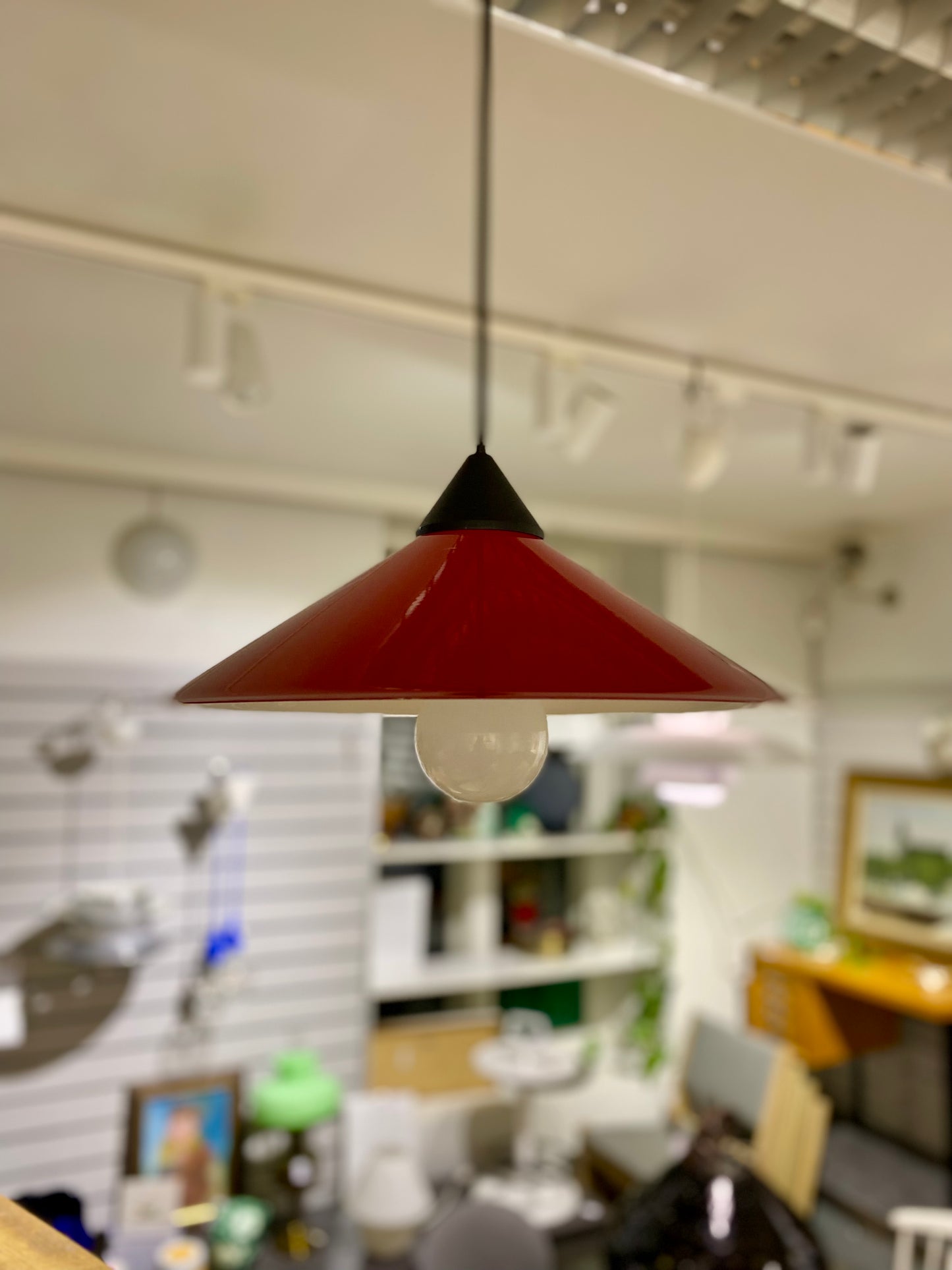 Lival, retro kattovalaisin