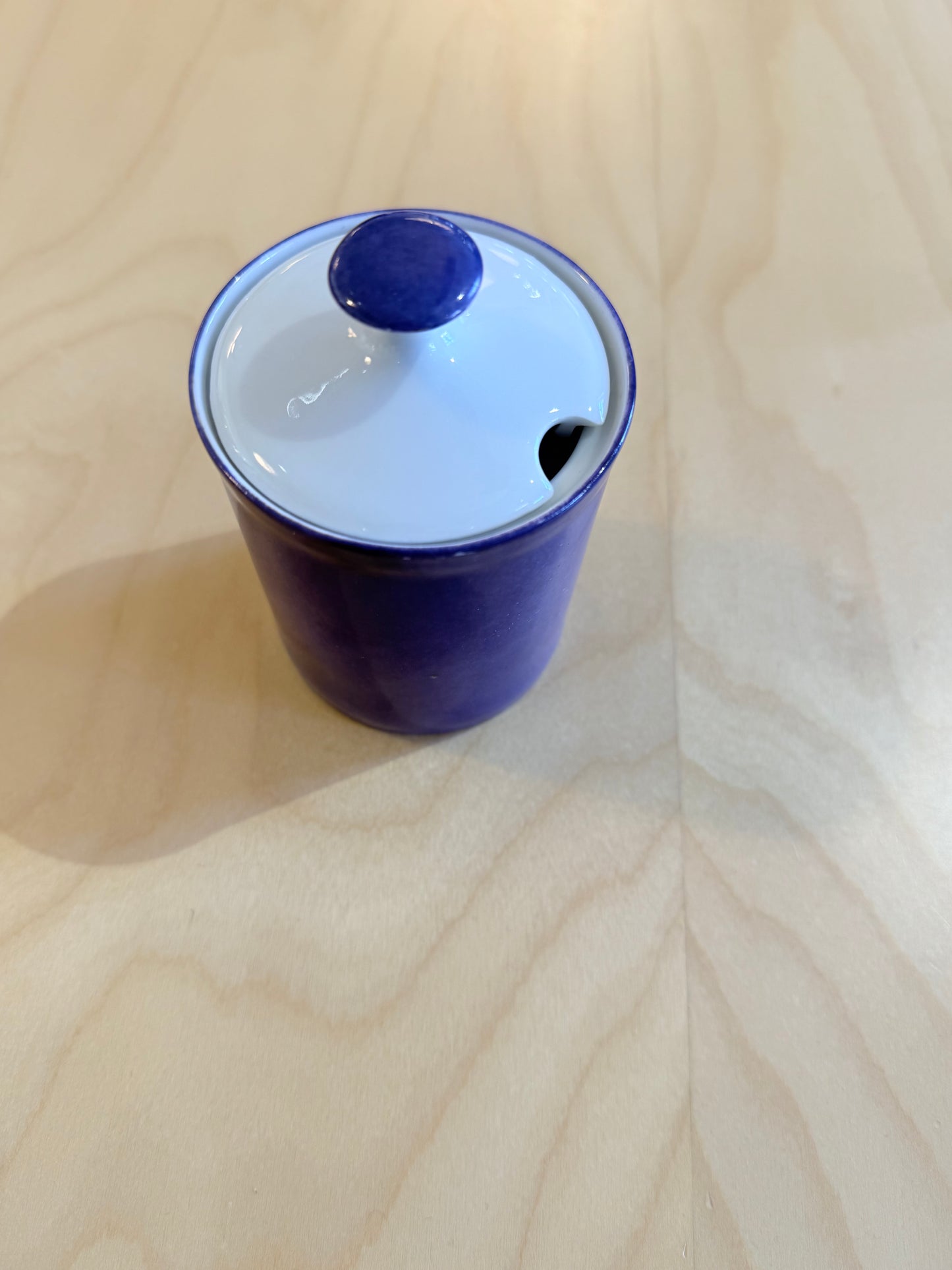 Arzberg Porcelain, kannellinen sokerikko