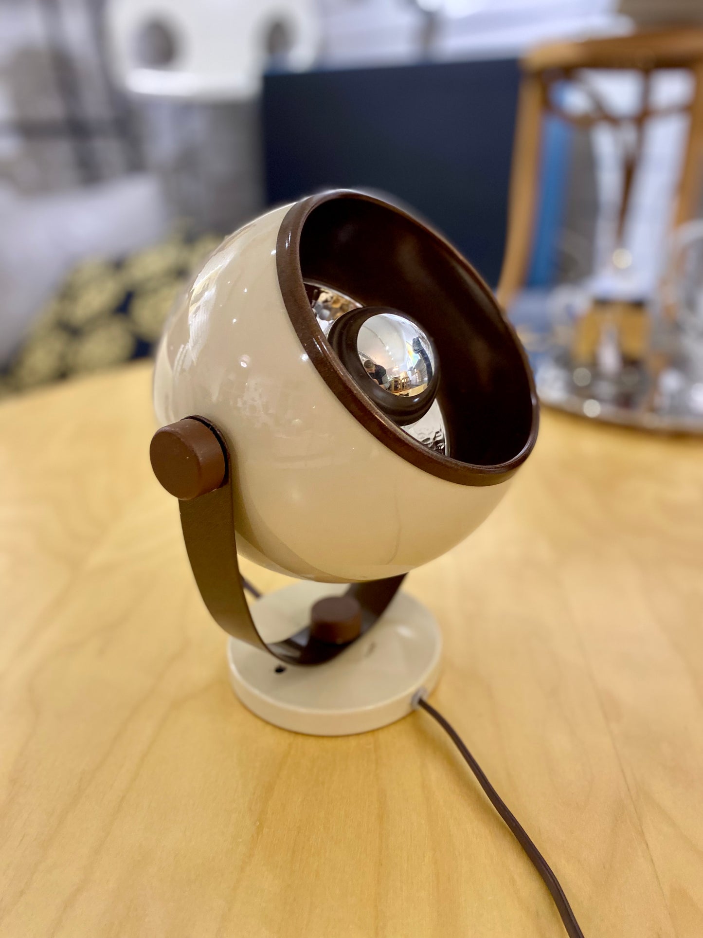 Valinte, Lampukas , Retro kohdevalo