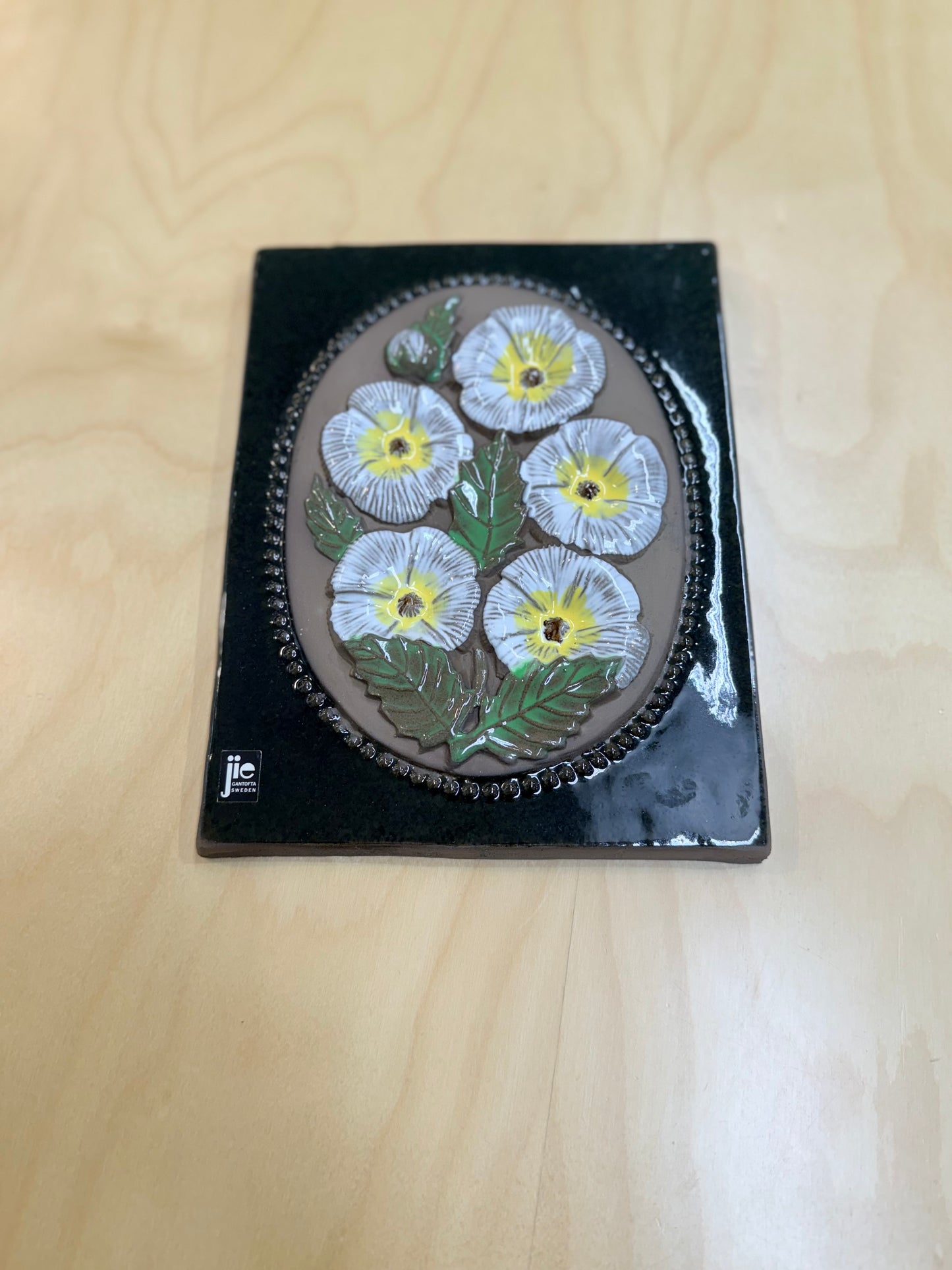Jie Gantofta, keramiikkataulu