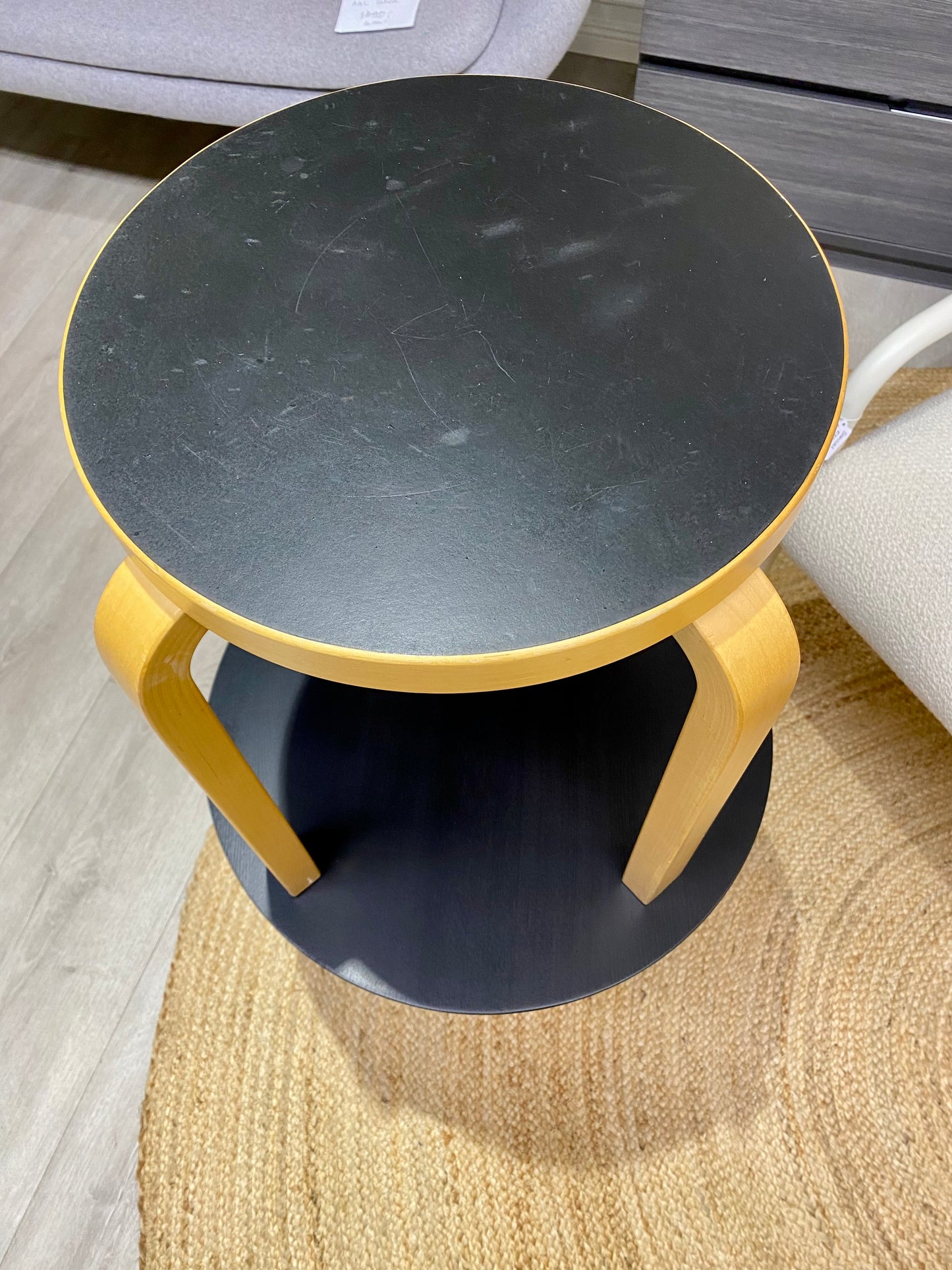Artek, Aalto E60 jakkara musta
