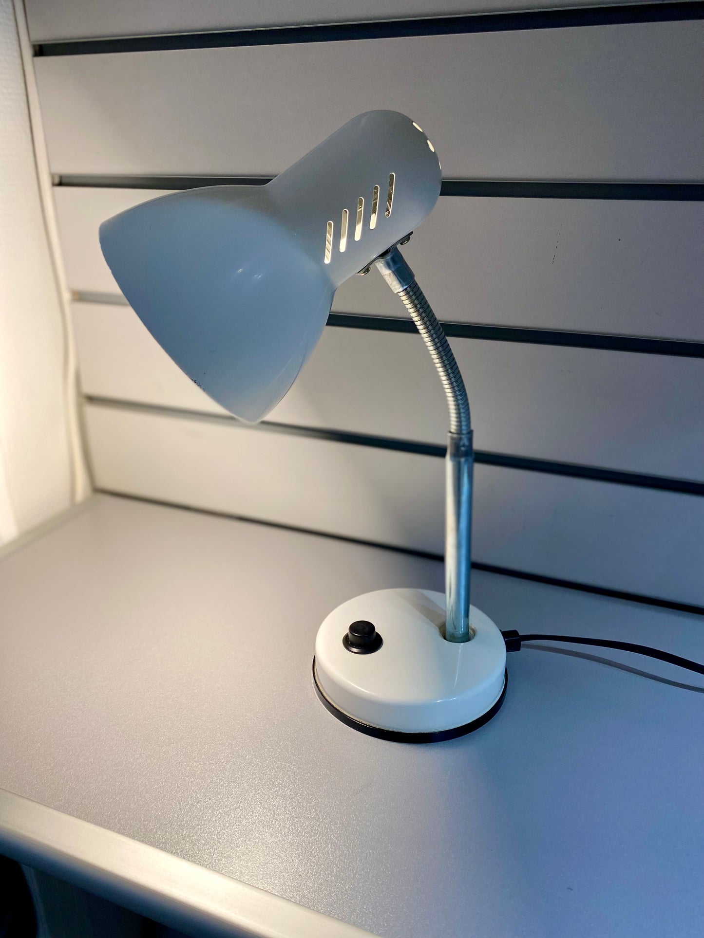 Retro pöytävalaisin
