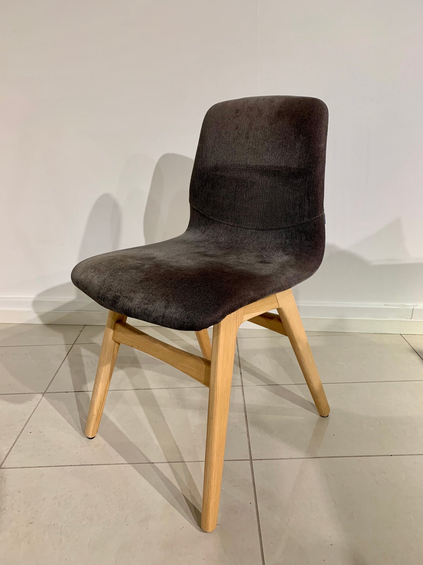 BoConcept harmaa ruokatuoli